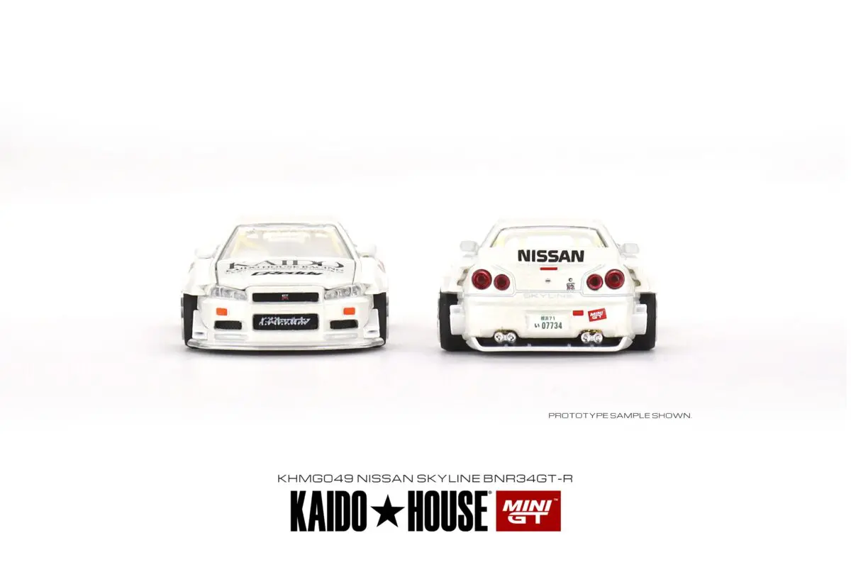 Macheta auto Kaido House Nissan Skyline GT-R R34 Alb 1:64 Mini GT