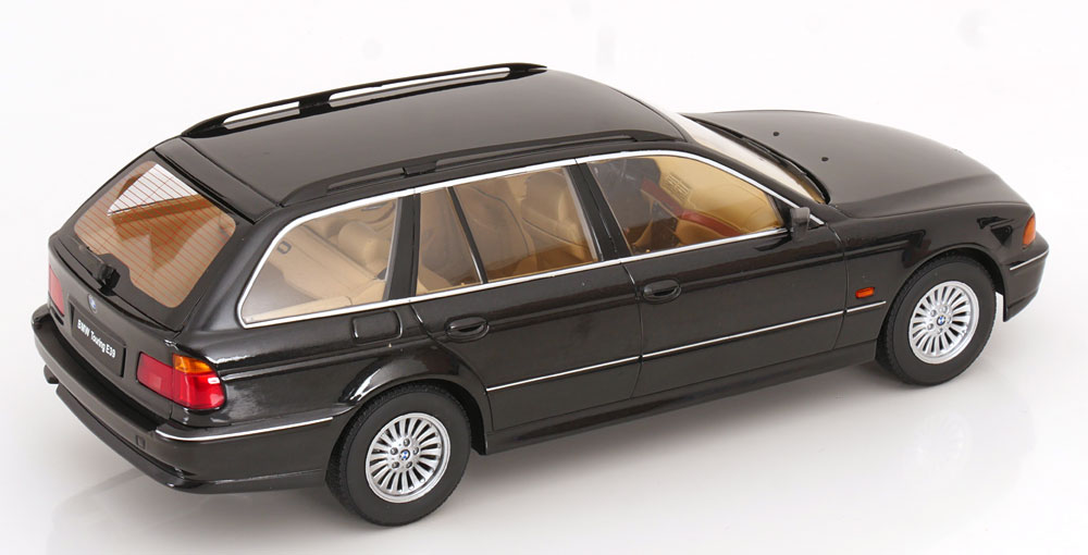 Macheta auto Bmw Seria 5 (E39) Touring 1998 Negru 1:18 Triple9 - imagine 2