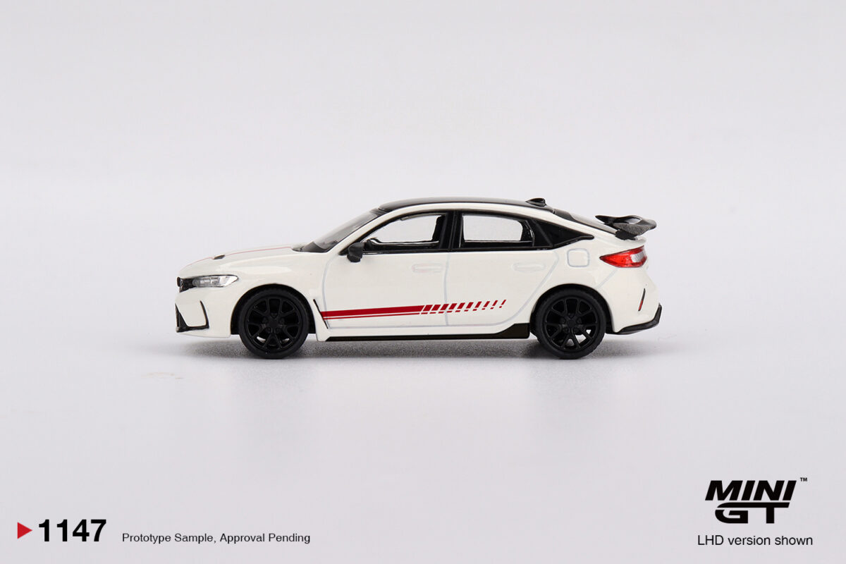 Precomanda macheta auto Honda Civic (Fl-5) Type R Ultimate Edition Championship White 2025 1:64 Mini GT (MGT01147-L) - imagine 3