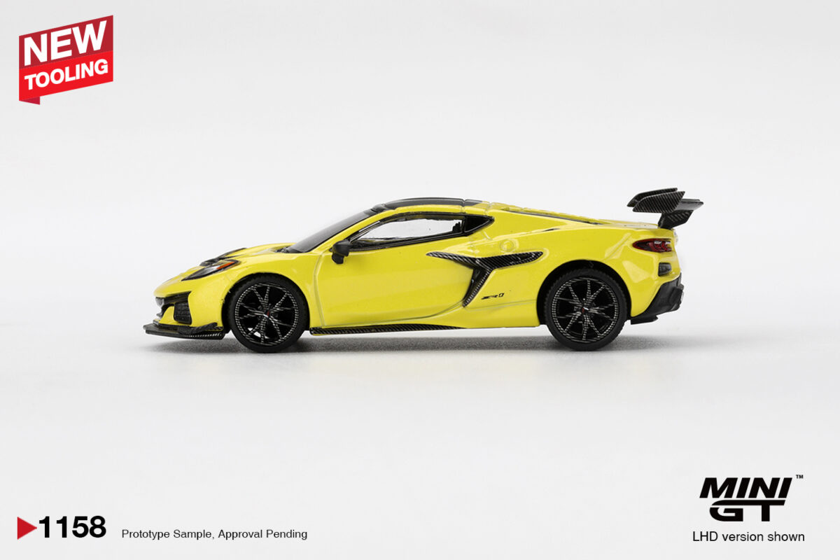 Macheta auto Chevrolet Corvette C8 Zr1 Accelerate Yellow 2025 1:64 Mini GT (MGT01158-L) - imagine 2