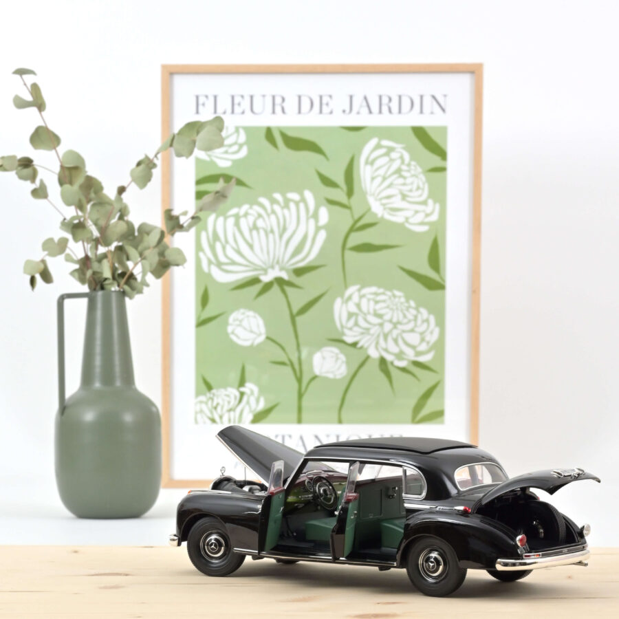 Macheta auto Mercedes-Benz 300 1955 Konrad Adenauer 1:18 Norev - imagine 4