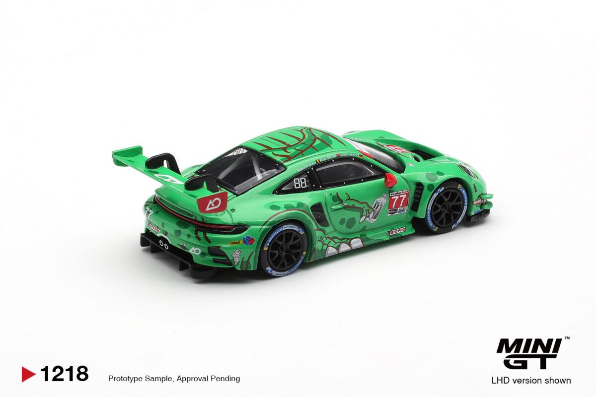 Precomanda macheta auto Porsche 911 (992) Gt3 R #77 Ao Racing Sebring 12 Hrs Class Winner 2025 1:64 Mini GT (MGT01218-L) - imagine 3