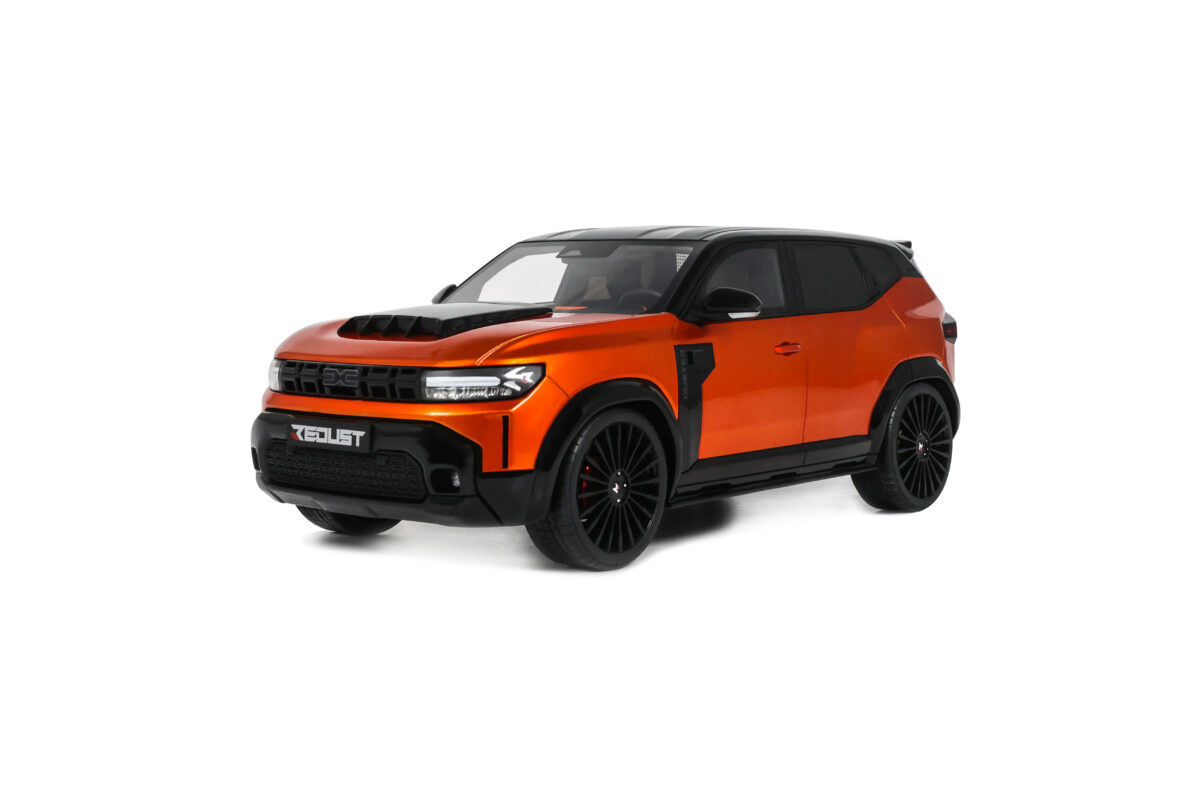 Precomanda macheta auto DACIA DUSTER REDUST SPORT 4X2 HYBRID 1:18 Otto Models (OT1316)