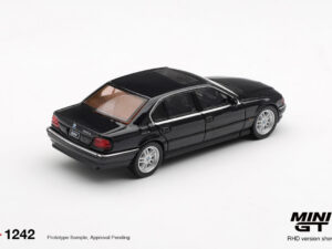 Precomanda macheta auto Bmw 750il (E38) Black Sapphire 1999 1:64 Mini GT (MGT01242-L)