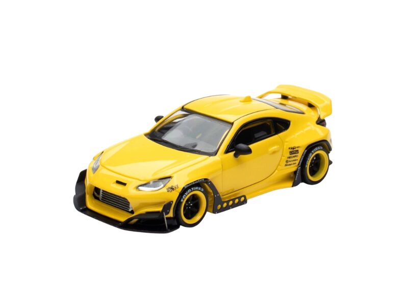 Macheta auto Toyota Gt86 Pandem Galben 1:64 Inno64