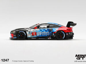 Precomanda macheta auto BMW M4 GT3 EVO #1 Paul Miller Racing 2025 IMSA Daytona 24 Hrs 1:64 Mini GT (MGT01247-L)