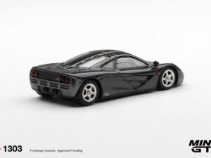 Precomanda macheta auto McLaren F1 Blue Black Metallic 1:64 Mini GT (MGT01303-L)