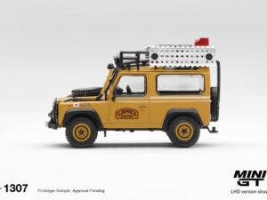 Precomanda macheta auto Land Rover Defender 90 Camel Trophy Team Japan Camel Trophy Borneo 1985 1:64 Mini GT (MGT01307-L)