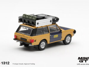 Precomanda macheta auto Land Rover Range Rover Camel Trophy Sumatra H.Fischer & W.Bays Sumatra 1981 1:64 Mini GT (MGT01312-L)