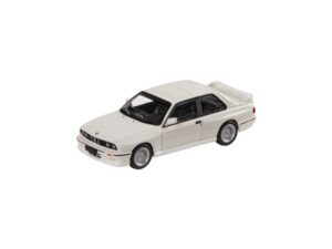 Macheta auto BMW M3 (E30) Alb 1:64 Almost Real
