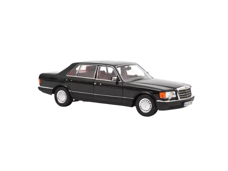 Macheta auto Mercedes-Benz 560 SEL 1991 Black 1:18 Norev