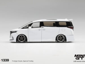 Precomanda macheta auto Toyota Alphard 40 Kuhl White 2025 1:64 Mini GT (MGT01339-L)