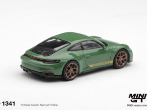 Precomanda macheta auto Porsche 911 (992) Gt3 Touring Auratium Green 2022 1:64 Mini GT (MGT01341-L)