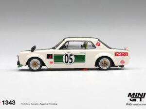 Precomanda macheta auto Nissan Skyline Gt-R (Kpgc10) Lb-Works Hakosuka White-Green 1971 1:64 Mini GT (MGT01343-R)