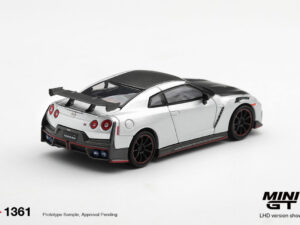 Precomanda macheta auto Nissan Gt-R R35 Nismo Silver Metallic 2024 1:64 Mini GT (MGT01361-L)