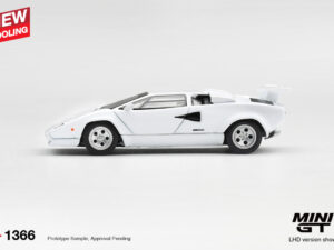 Precomanda macheta auto Lamborghini Countach Lp500s Bianco 1982 1:64 Mini GT (MGT01366-L)