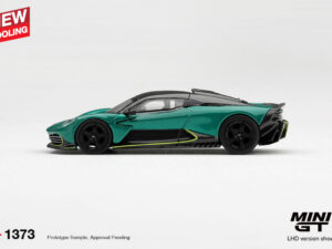 Precomanda macheta auto Aston Martin Valhalla Podium Green 2025 1:64 Mini GT (MGT01373-L)