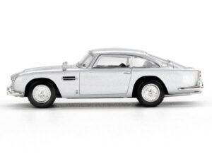 Macheta auto Aston Martin Db5 Casino Royale English Blister Packaging 2006 1:64 Mini GT (MGT00909-007E)