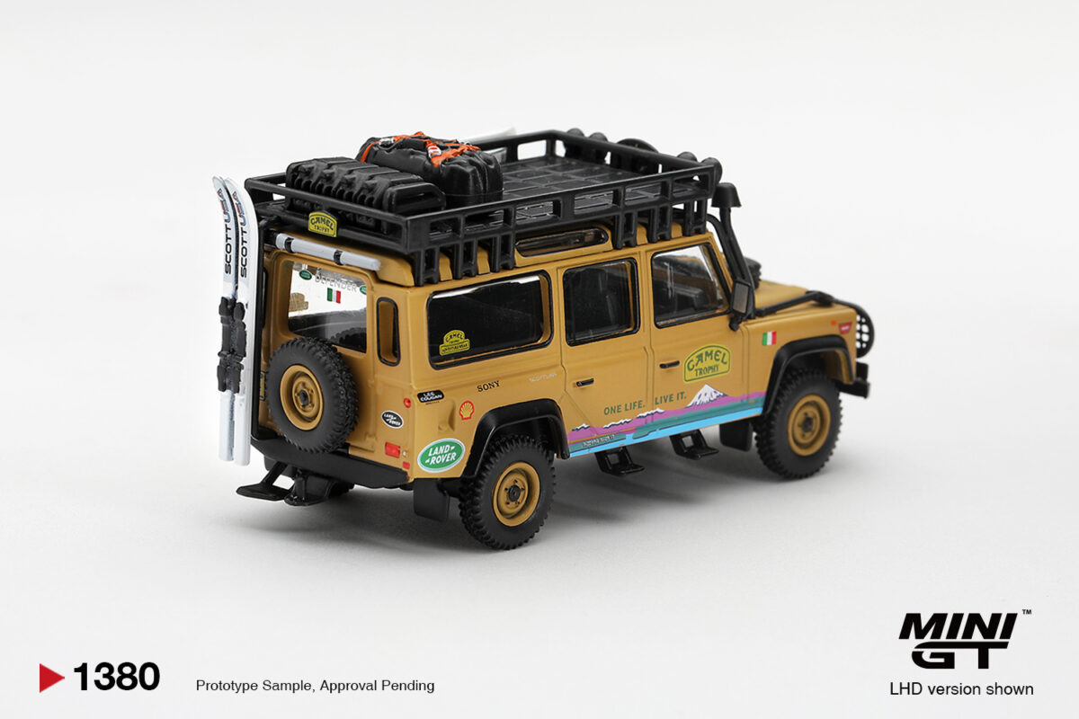 Precomanda macheta auto Land Rover Defender 110 Camel Trophy Team Italy Tierra Del Fuego Ct24 1998 1:64 Mini GT (MGT01380-L) - imagine 3