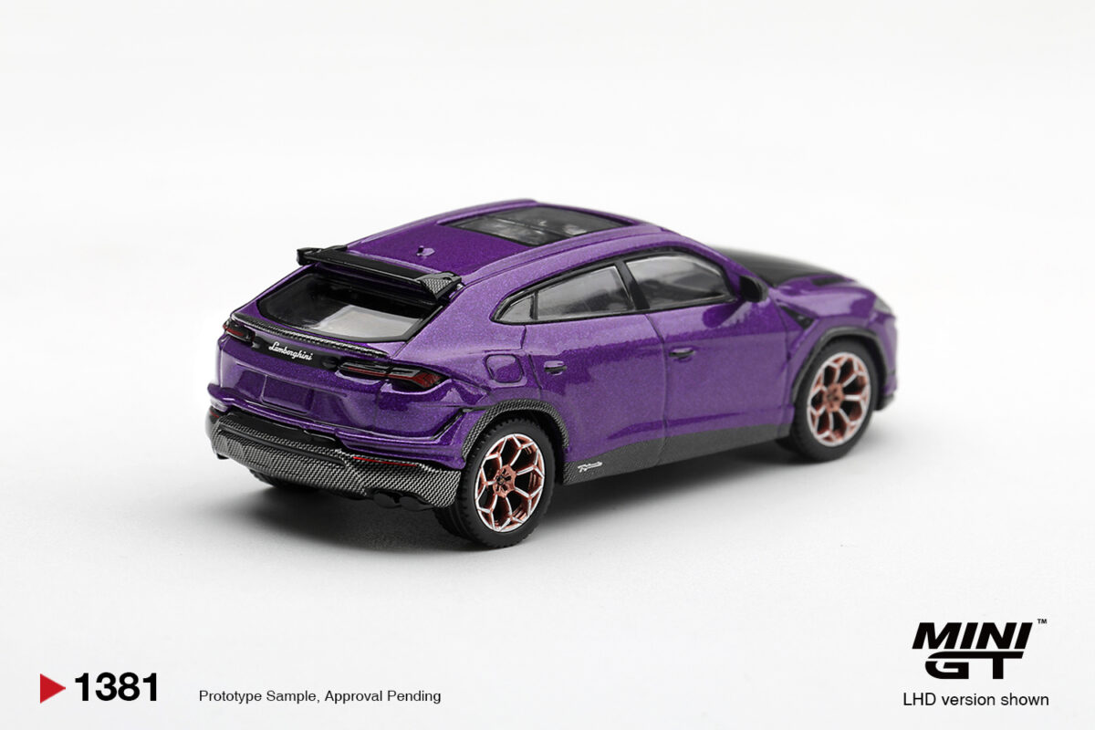 Precomanda macheta auto Lamborghini Urus Performance Viola Pasifae 2023 1:64 Mini GT (MGT01381-L) - imagine 2