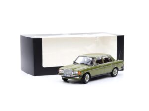 Macheta auto Mercedes 200 (W123) Verde 1:18 Norev (Delear Edition)