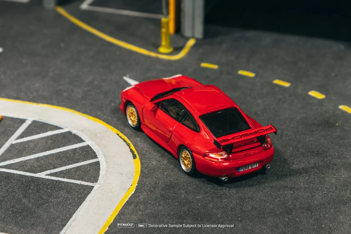 Macheta auto Porsche 911 Gt3 (996) Rosu 1:64 Tarmac Works - imagine 4