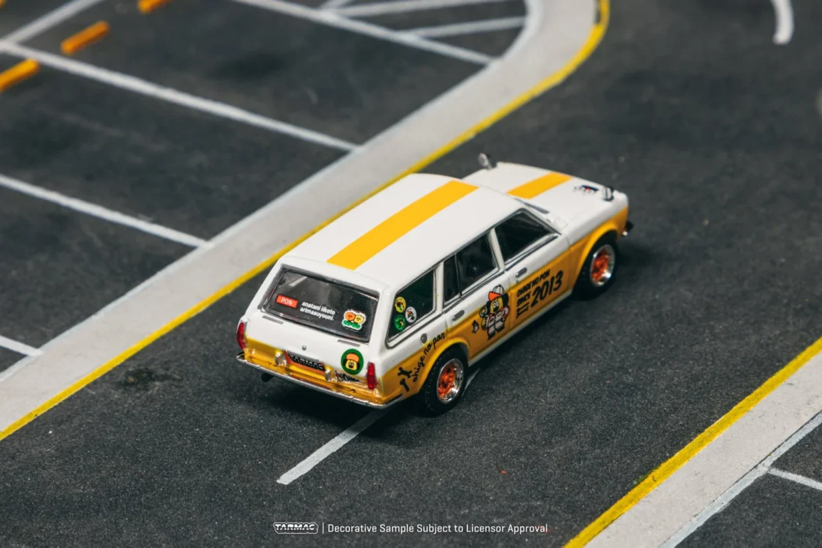 Macheta auto Datsun Bluebird 510 Wagon Ohige No Pon 1:64 Tarmac Workss - imagine 3