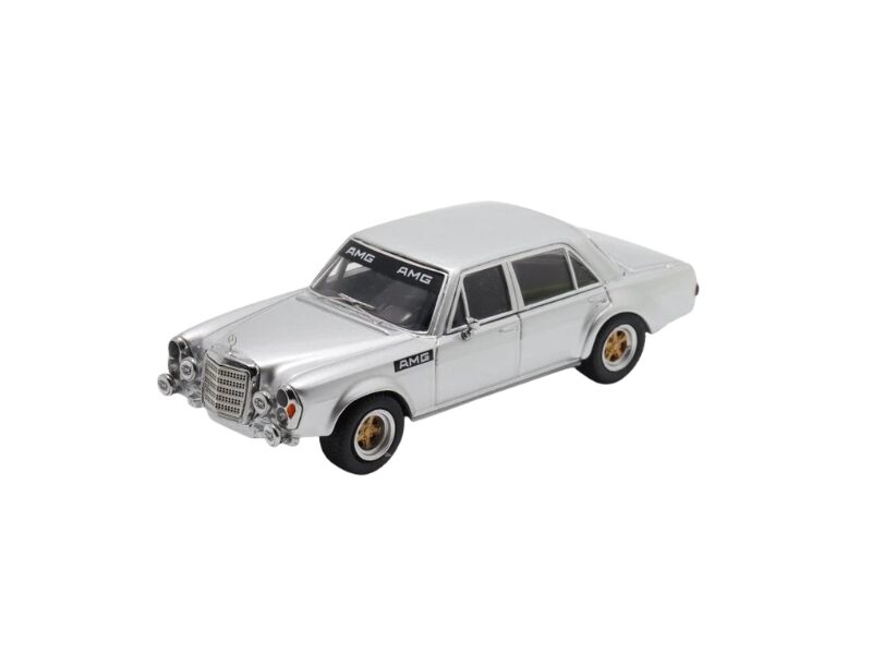 Macheta auto Mercedes Benz 300sel Argintiu 1:64 Street Weapon Bsc
