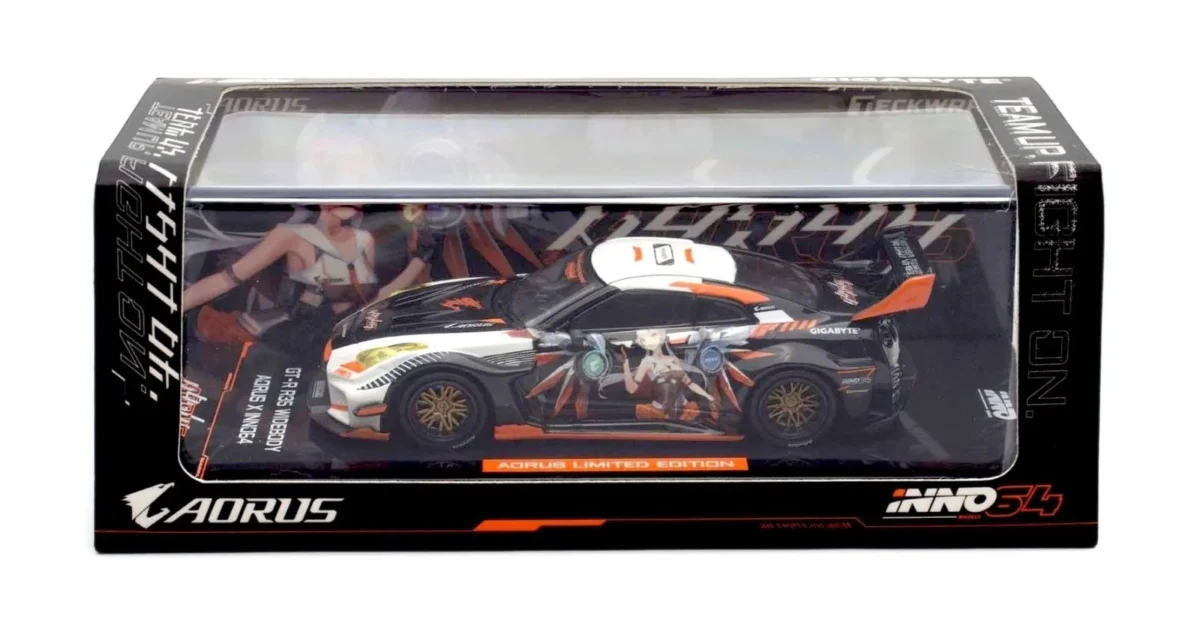Macheta auto Nissan Gt-R R35 Widebody Aorus 1:64 Inno64 - imagine 5
