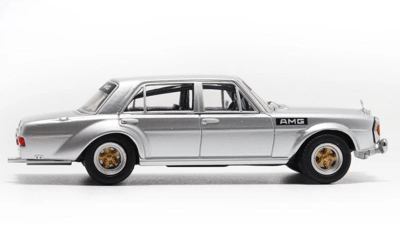 Macheta auto Mercedes Benz 300sel Argintiu 1:64 Street Weapon Bsc - imagine 3